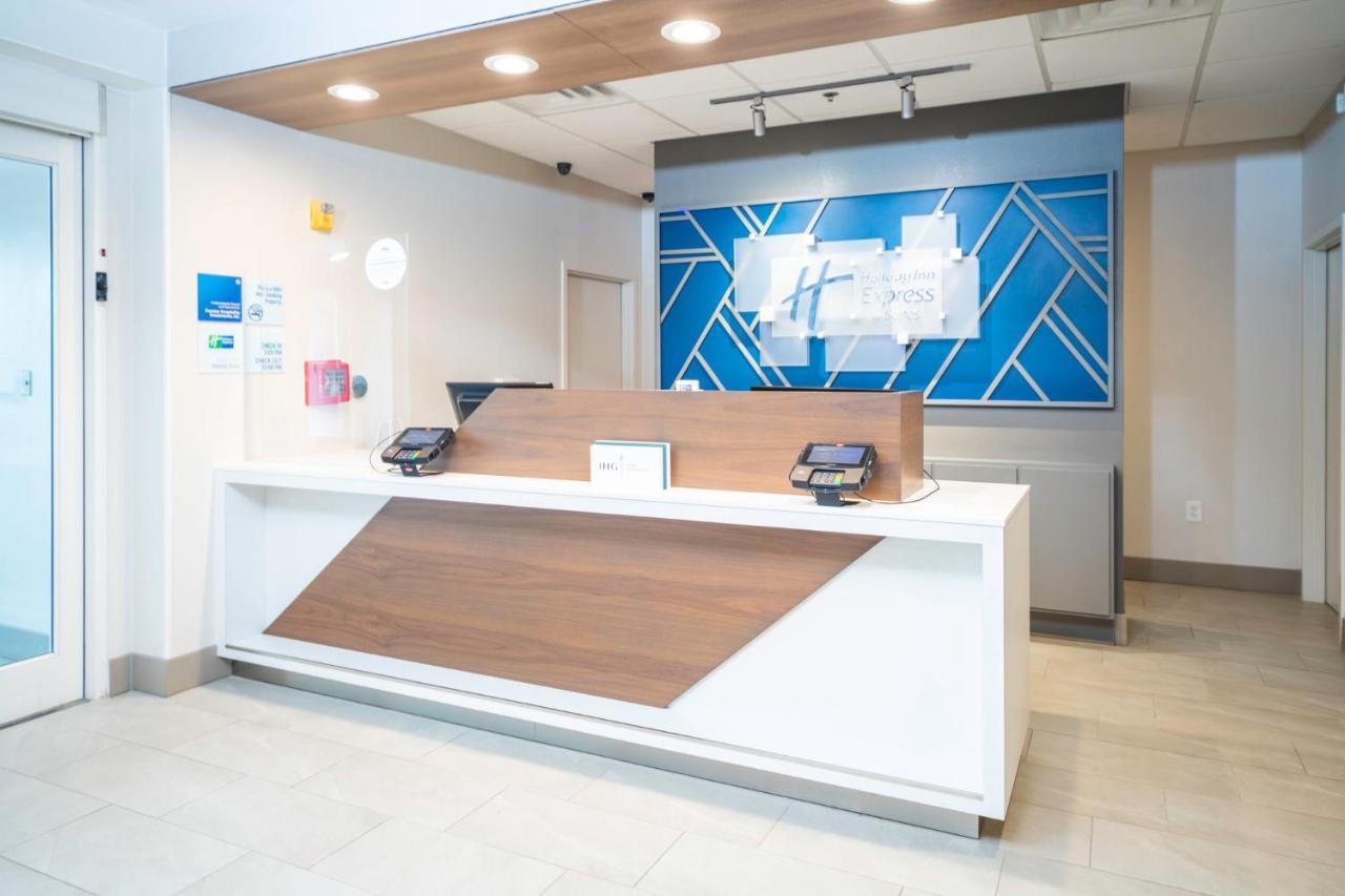 Holiday Inn Express And Suites Atlanta-Johns Creek By Ihg Esterno foto