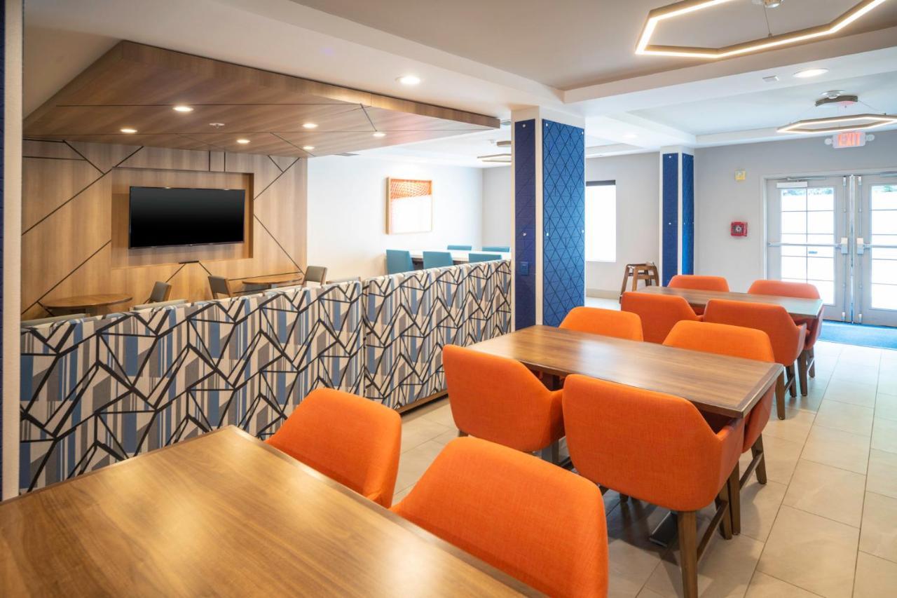 Holiday Inn Express And Suites Atlanta-Johns Creek By Ihg Esterno foto