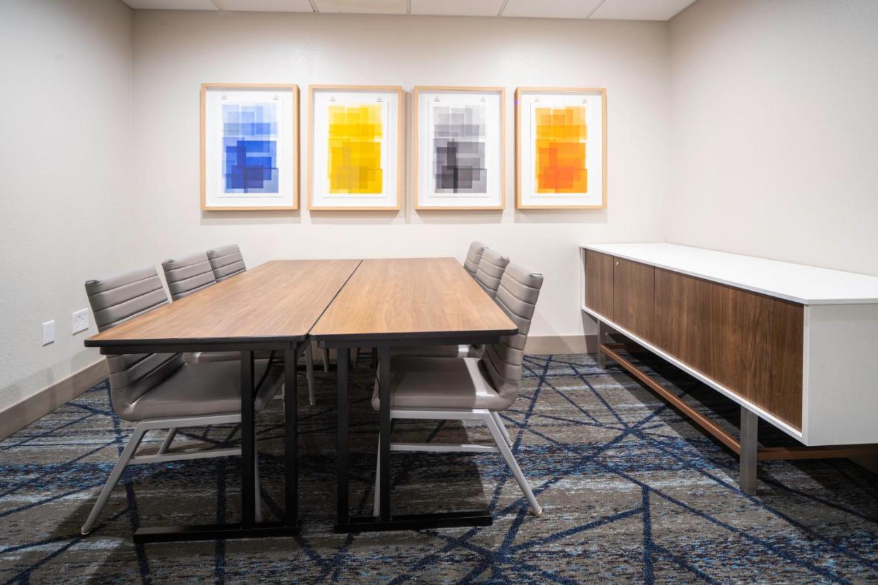 Holiday Inn Express And Suites Atlanta-Johns Creek By Ihg Esterno foto