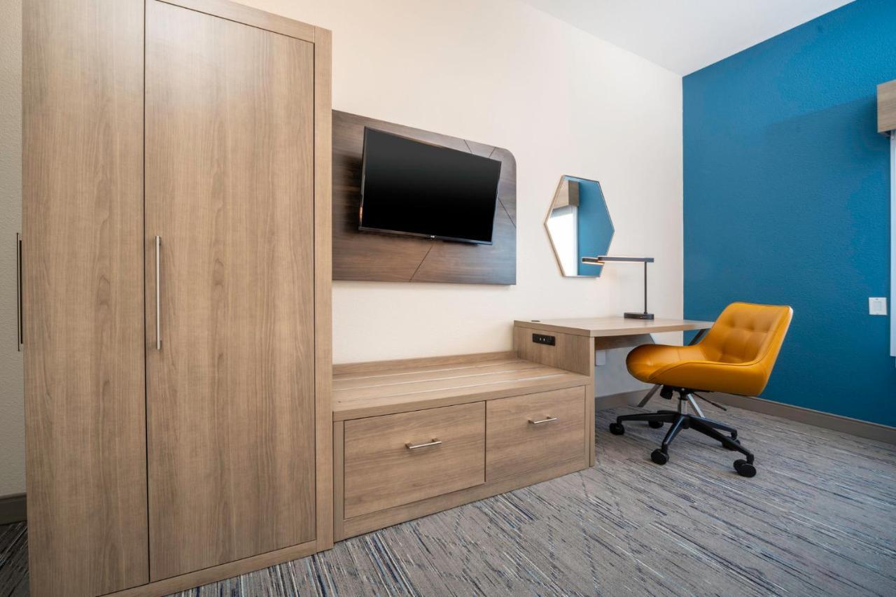 Holiday Inn Express And Suites Atlanta-Johns Creek By Ihg Esterno foto